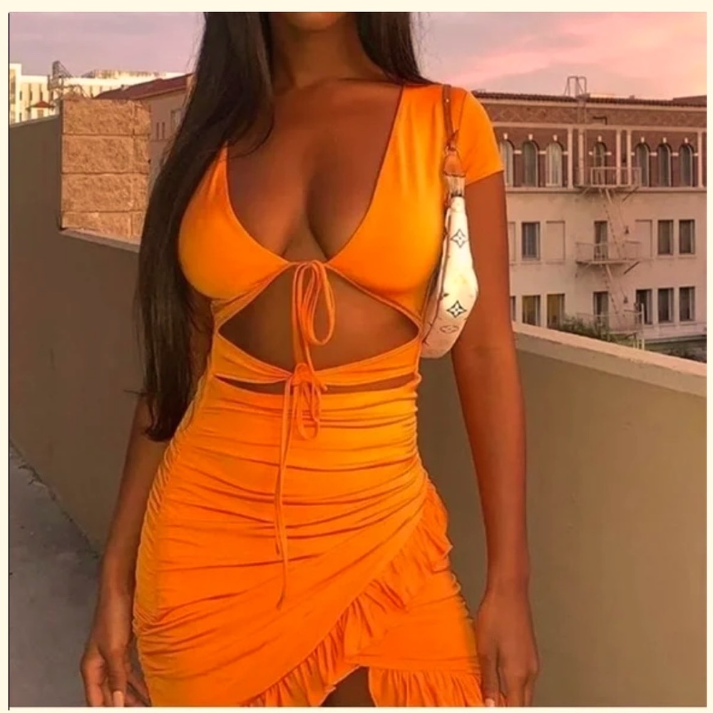 New with tags I AM GIA Orange Greta Dress✨